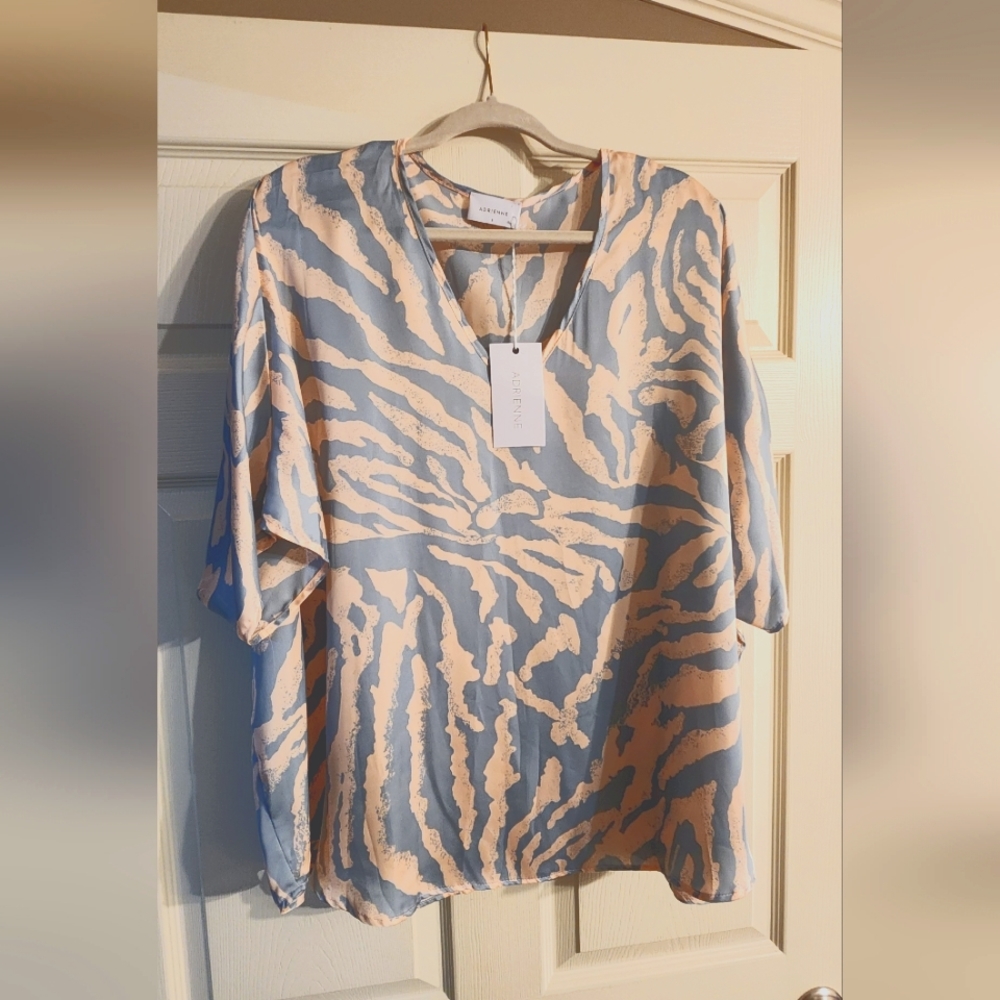Adrienne top. NWT.